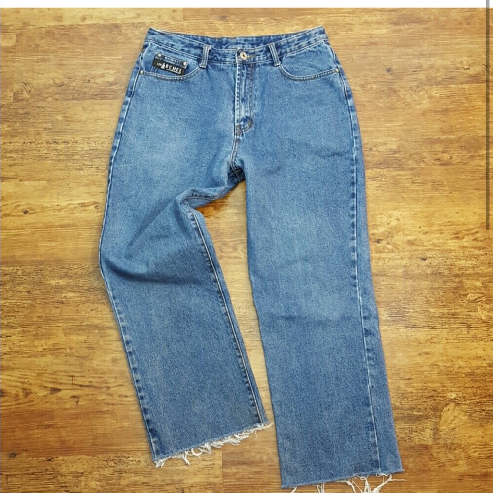 Vintage High-Waisted Raw Hem Jeans